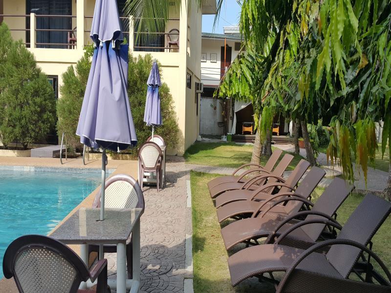 Lalaguna Beach Club And Dive Centre Puerto Galera Exterior photo